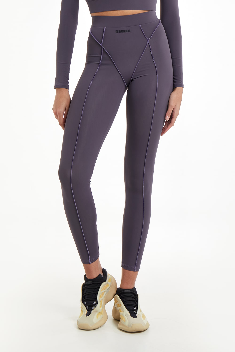 majestic-plum-sports-leggings-1-min_1 Леггинсы Majestic Plum для спорта и фитнеса!