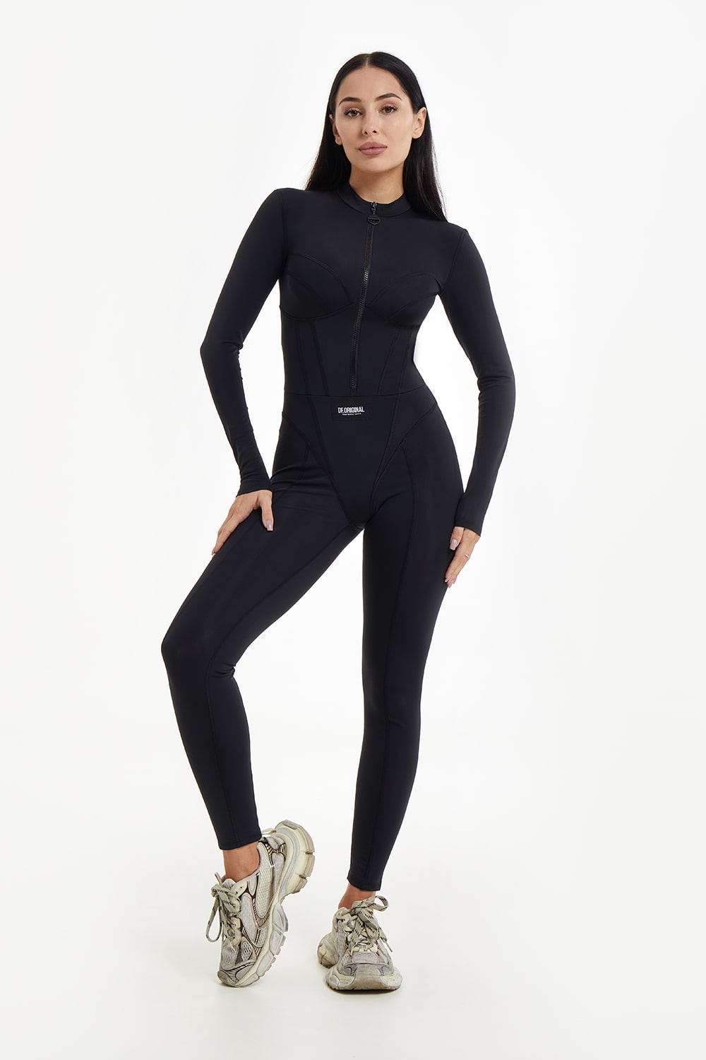 vogue-black-long-sleeve-jumpsuit-1-min_1 Комбинезон Vogue Black Long Sleeve купить в Украине!