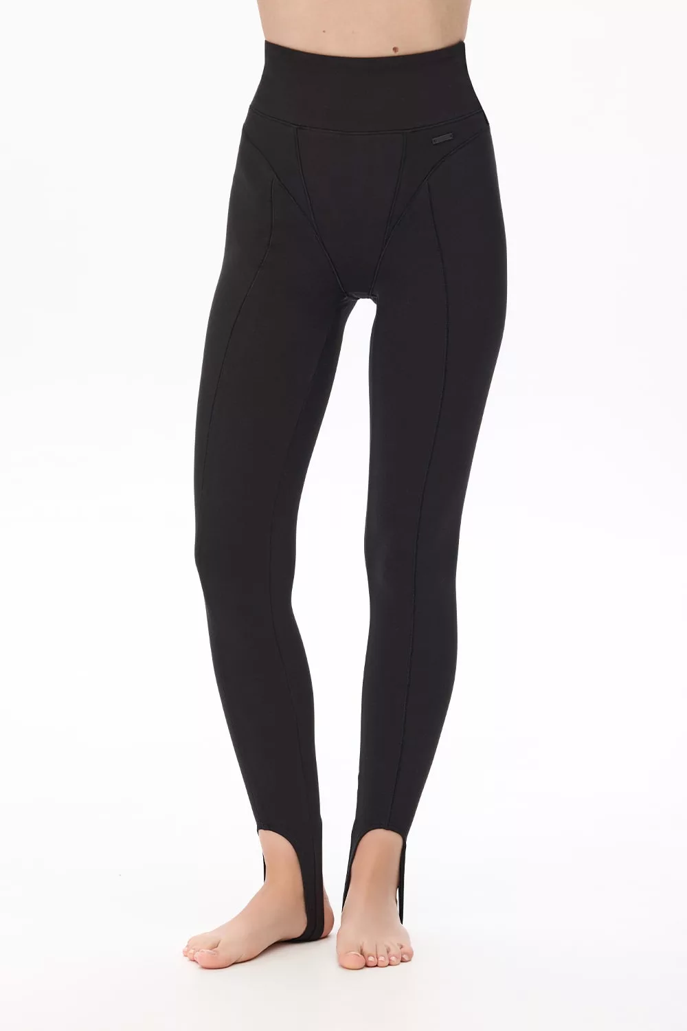premiere-black-leggings-1-min Одежда для зала красивая, Термолеггинсы Premiere Black